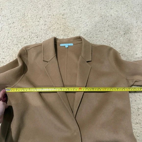 Antonio Melani Classic Camel Trench Coat One Button Size 10